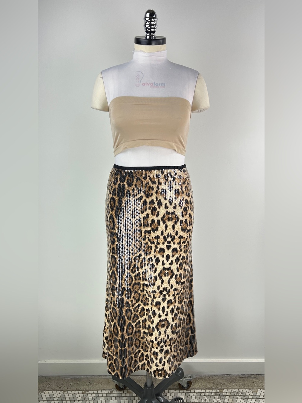 💚 3695. Leopard Print Sequins Midi Skirt